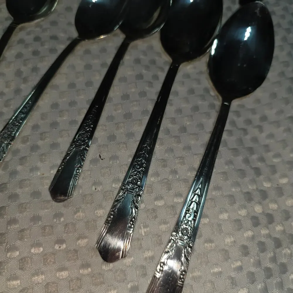 SIMEON L & GEORGE H RODGERS 49 PCS SILVER PLATED JASMINE SILVERWARE SET  (1939)